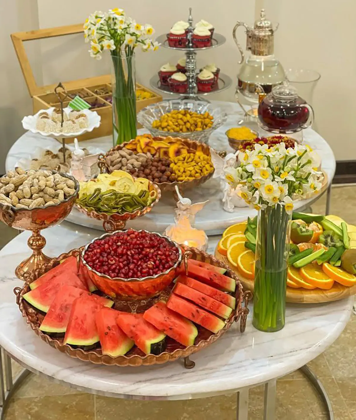تزیین میز ناهار خوری
تزیین میز مزه
چیدمان میز شام
چیدمان میز تولد
نحوه چیدمان میز جلو مبلی
میز شام مهمانی
اکسسوری میز جلو مبلی دیجی کالا
میز عصرانه
