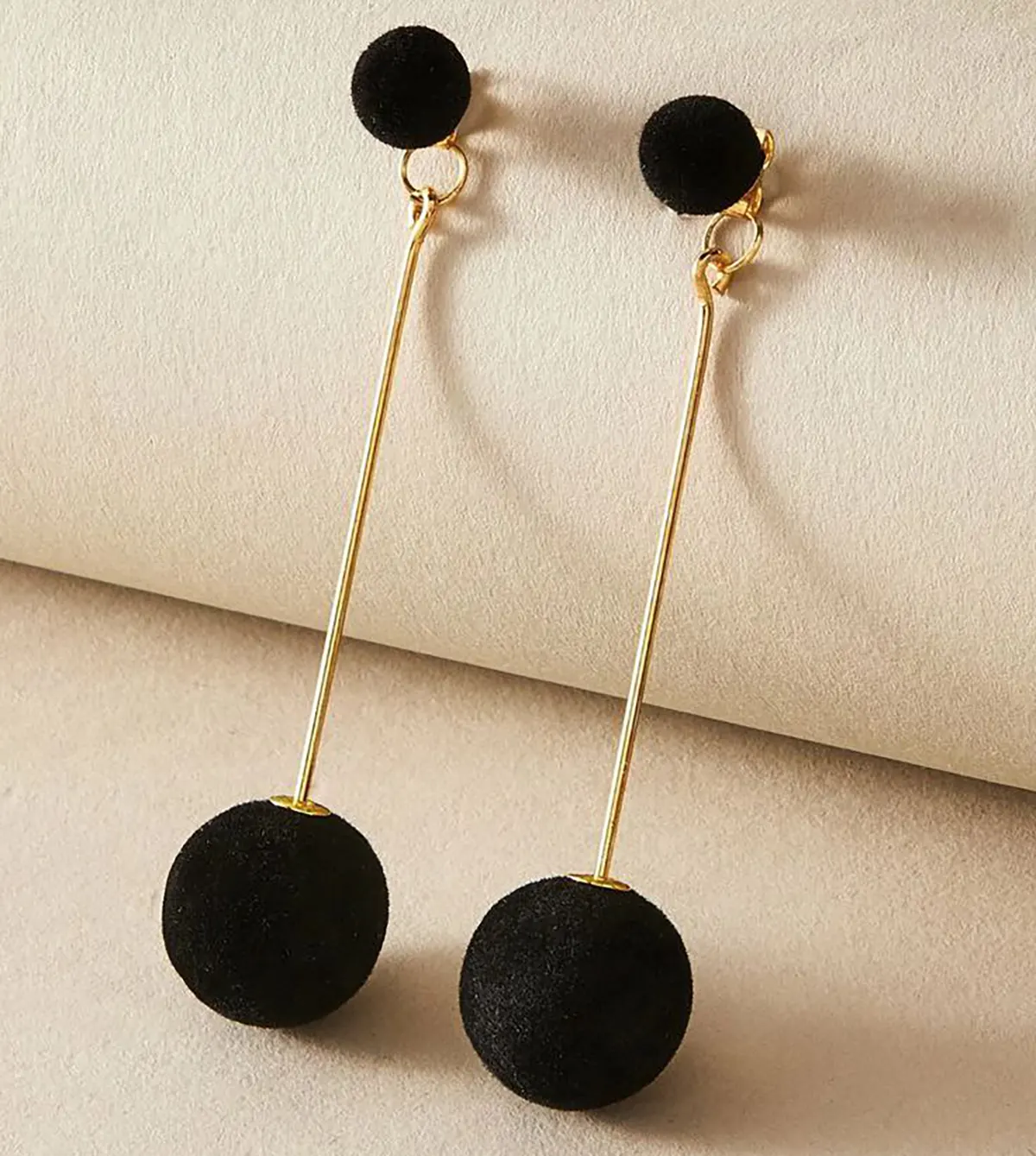 گوشواره آویز طلا
گوشواره حلقه ای آویزدار
انواع گوشواره طلا
لیست قیمت گوشواره طلا
گوشواره طلا ظریف
گوشواره طلا جدید
گوشواره میخی
گوشواره آویز بلند
