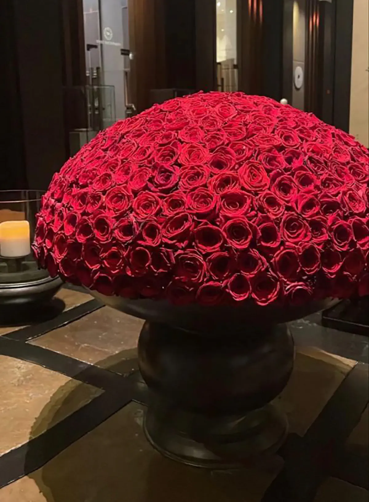 دسته گل ساده و شیک دسته گل بزرگ عکس دسته گل طبیعی دسته گل لاکچری بزرگ باکس گل لاکچری