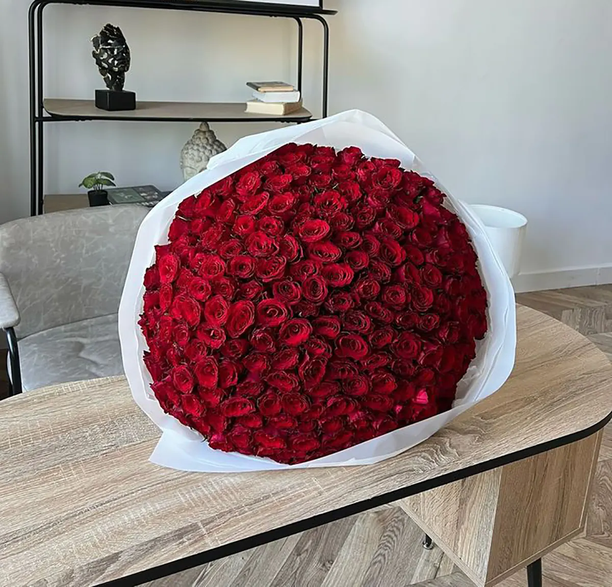 دسته گل ساده و شیک دسته گل بزرگ عکس دسته گل طبیعی دسته گل لاکچری بزرگ باکس گل لاکچری