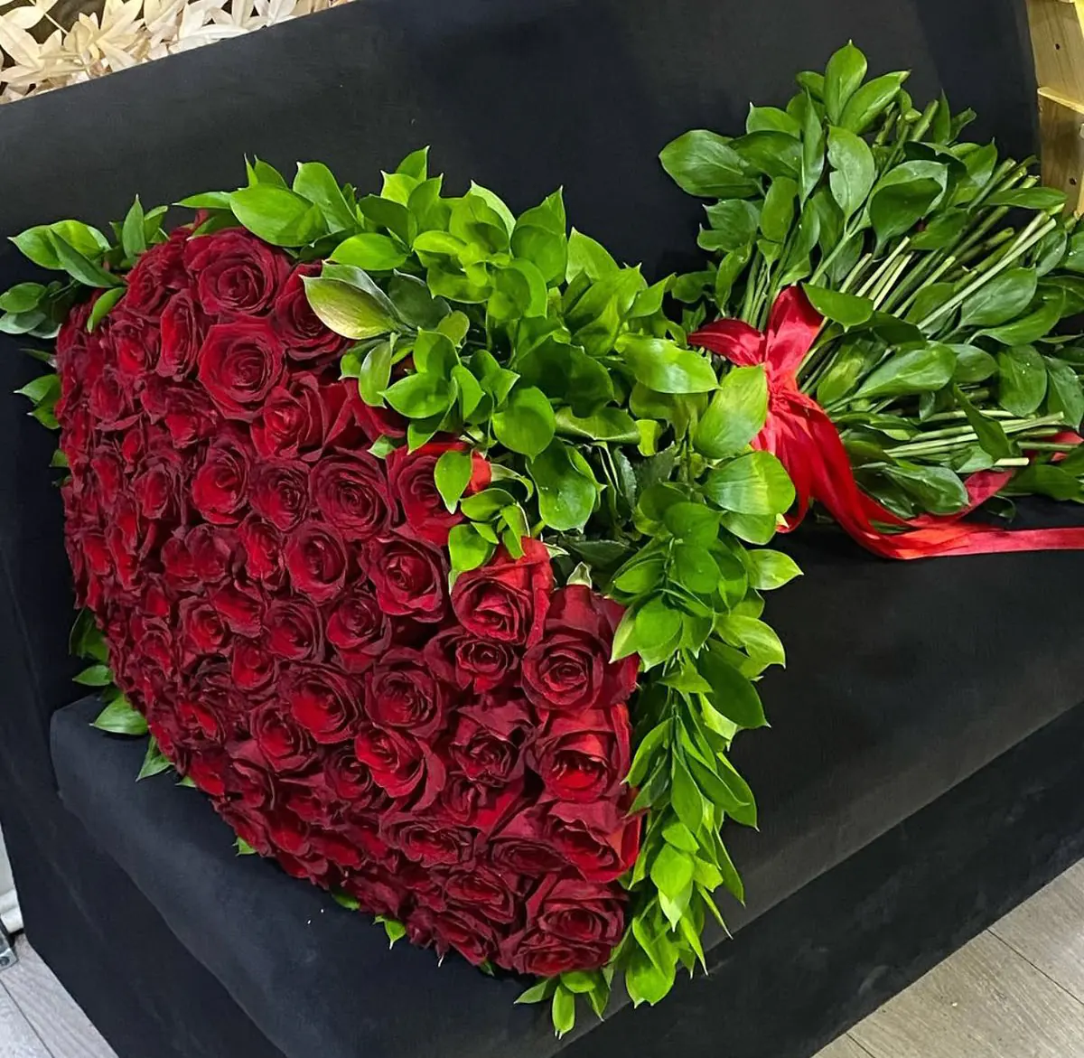 دسته گل ساده و شیک دسته گل بزرگ عکس دسته گل طبیعی دسته گل لاکچری بزرگ باکس گل لاکچری
