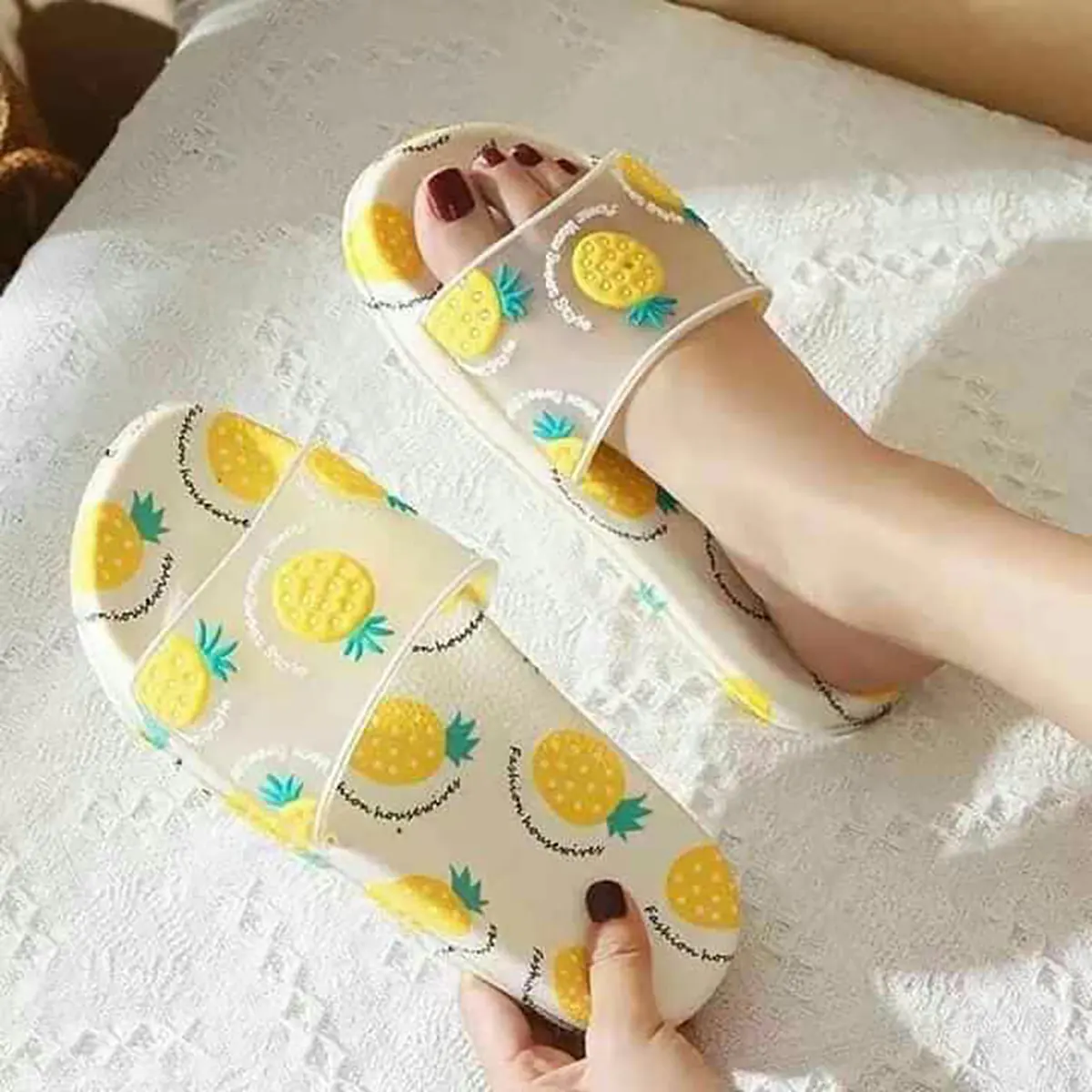 دمپایی پلاستیکی