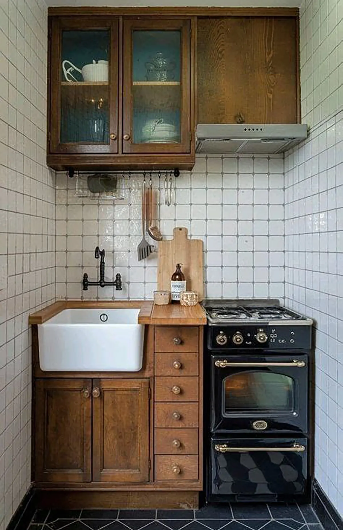 کابینت جادار برای آشپزخانه کوچک