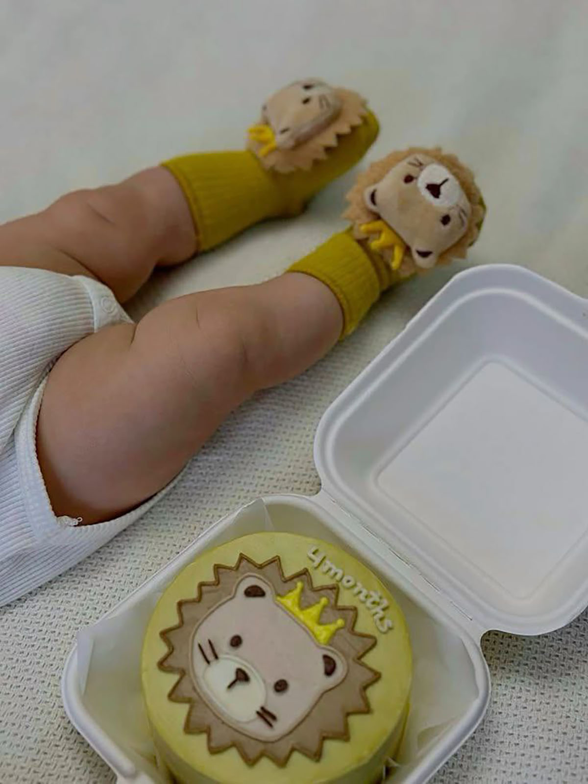 جوراب نوزادی عمده
