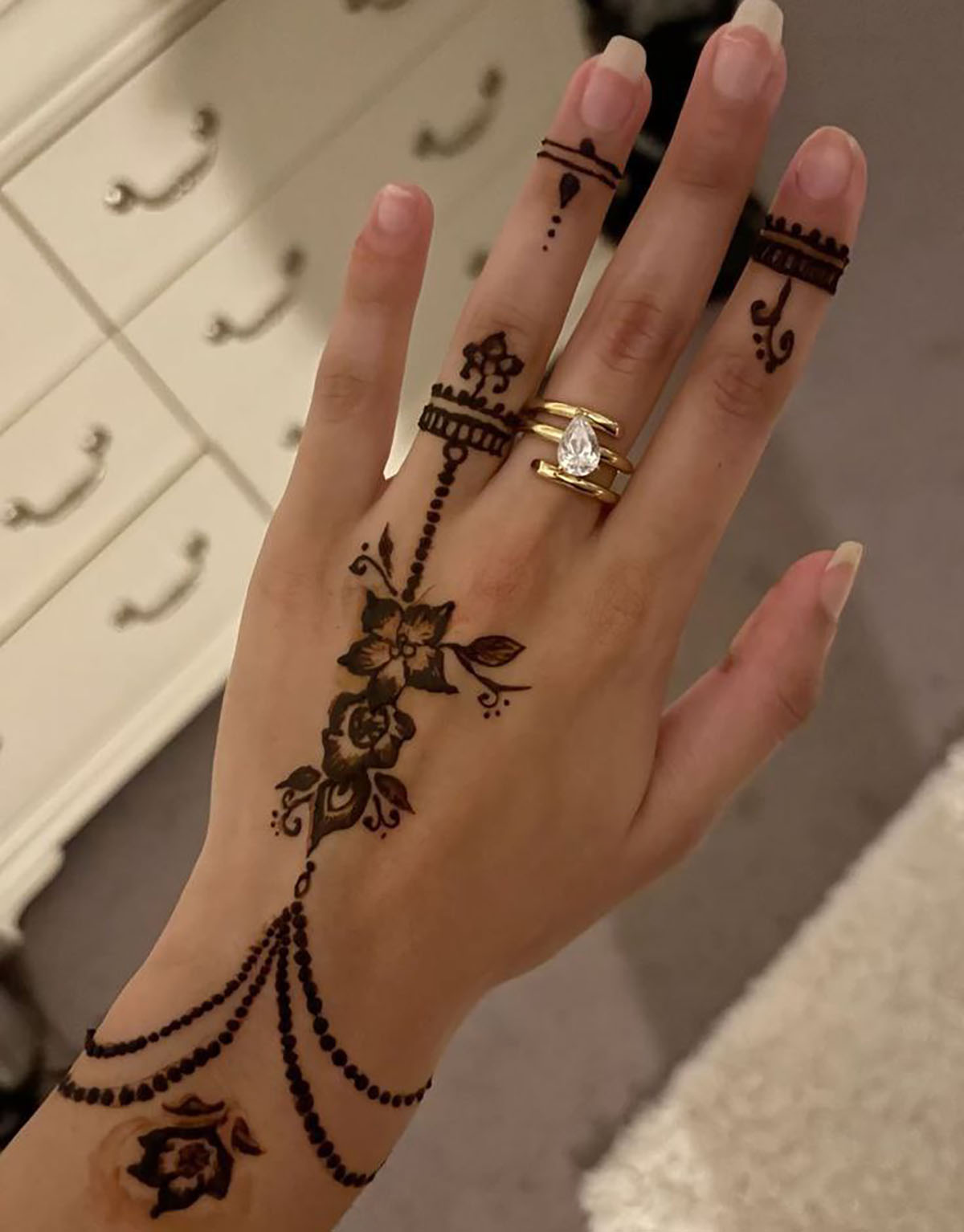 نقش حنا عربی ساده