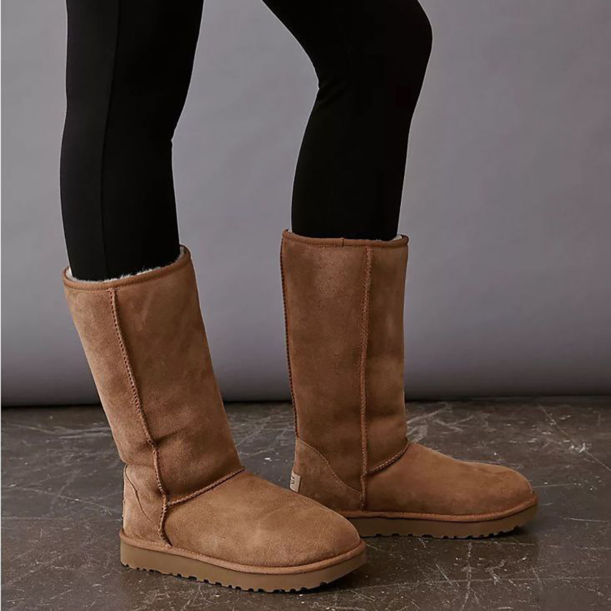 آگ چیست ugg 