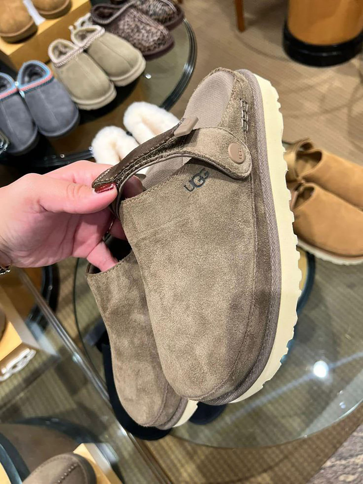 برند UGG