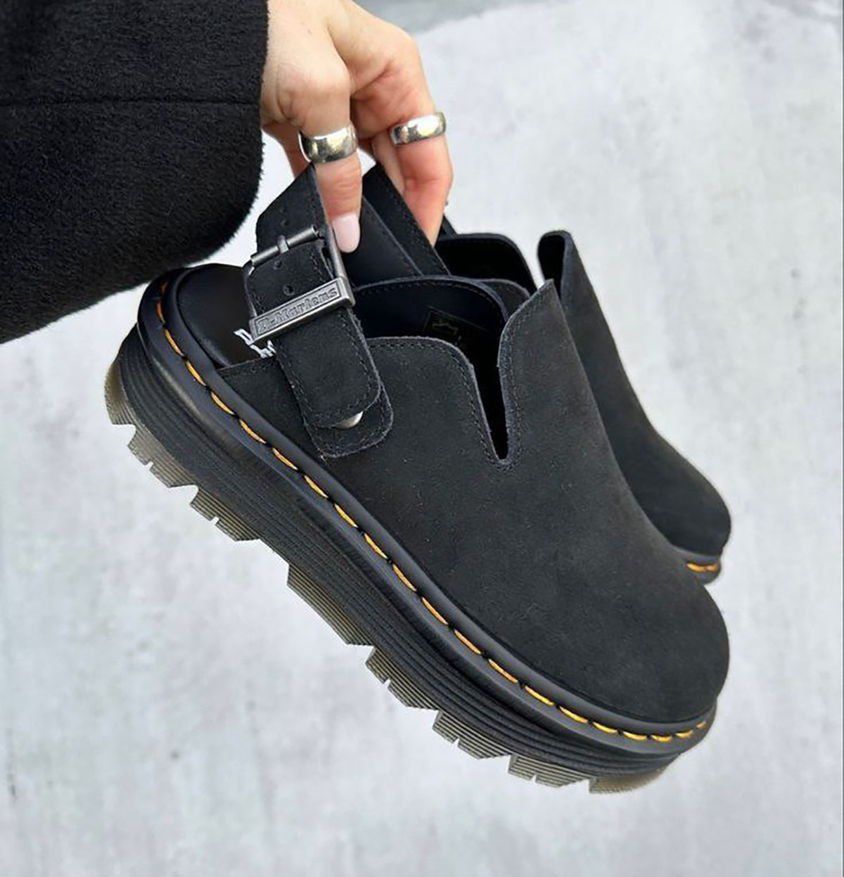 صندل اگ ugg