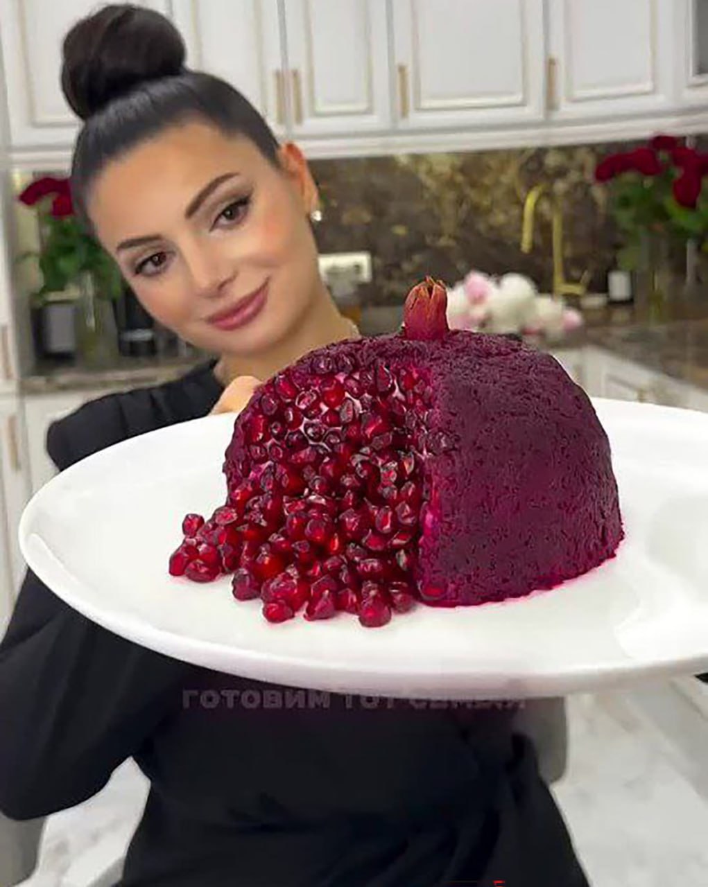 کیک شب یلدا برای عروس
