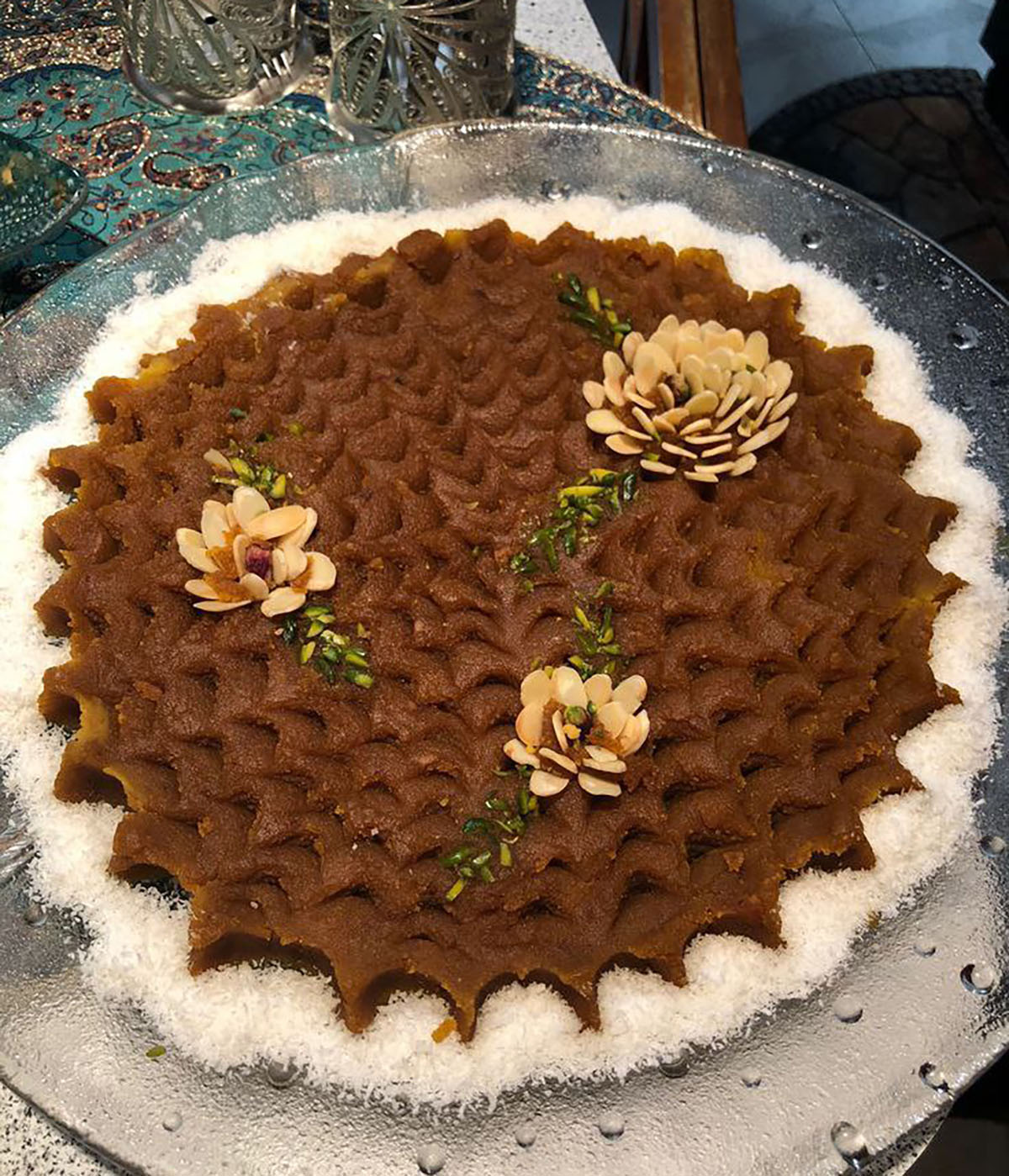 تزیین حلوا با ماسوره