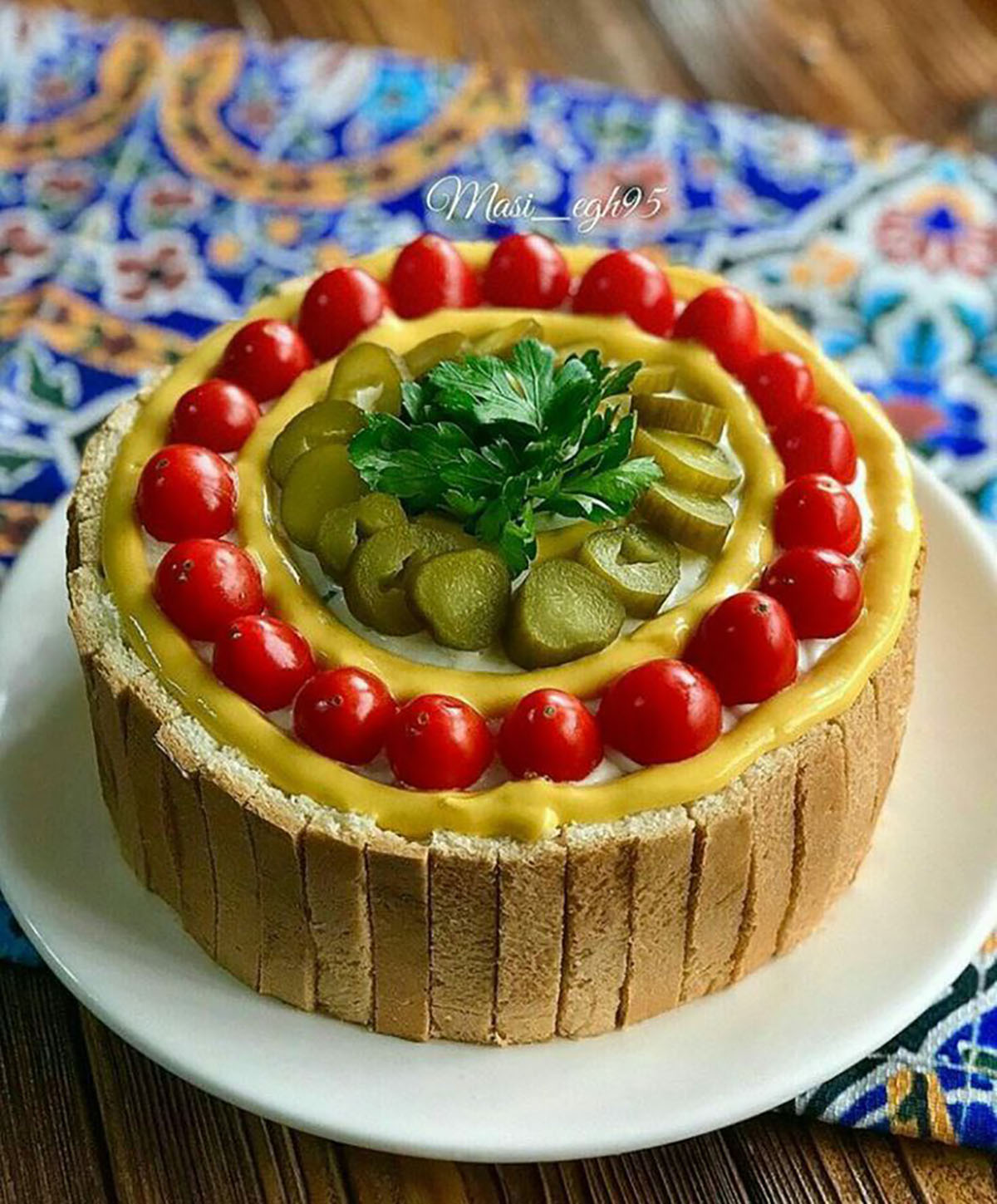 تزیین سالاد الویه ساده برای مدرسه
