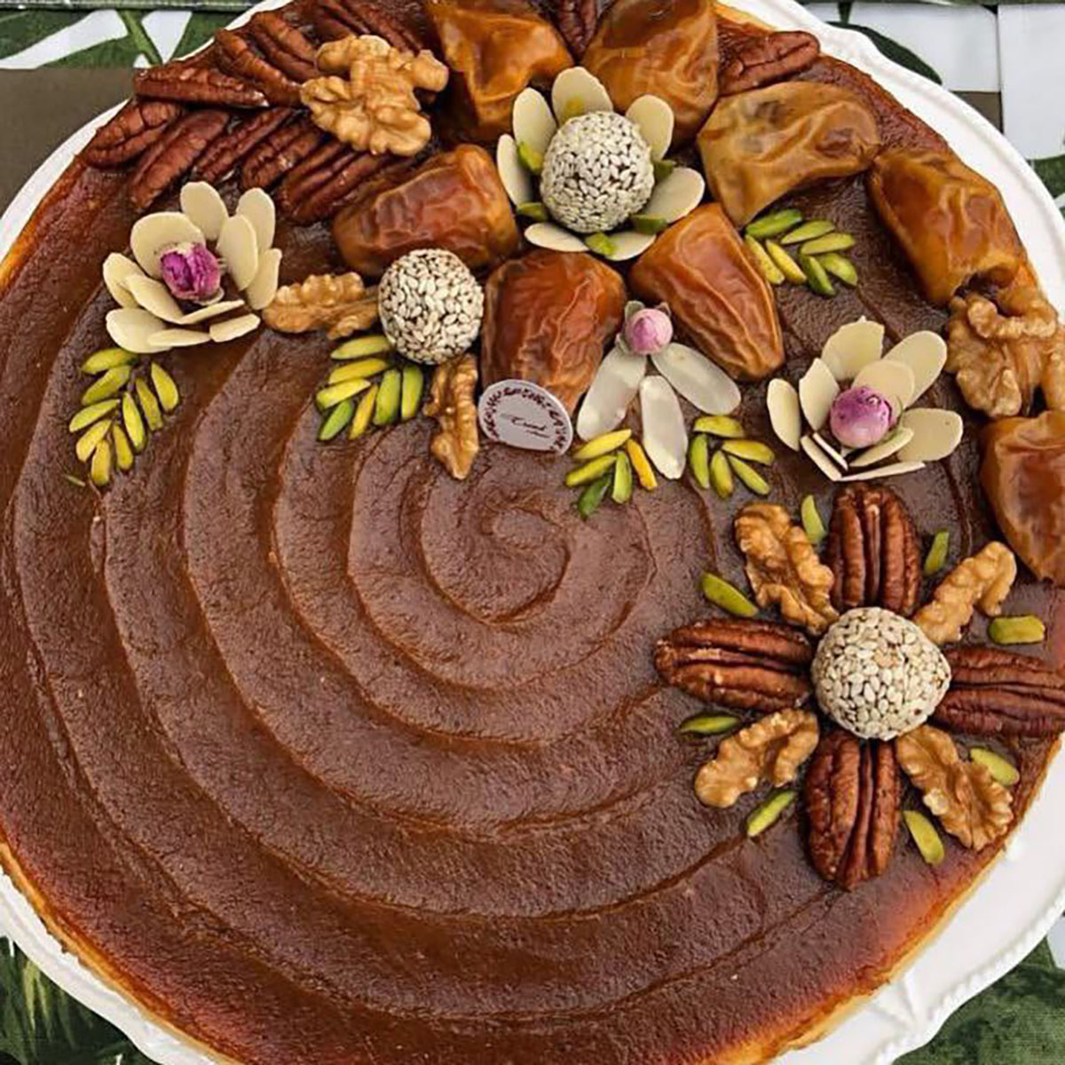 تزیین حلوا با چنگال