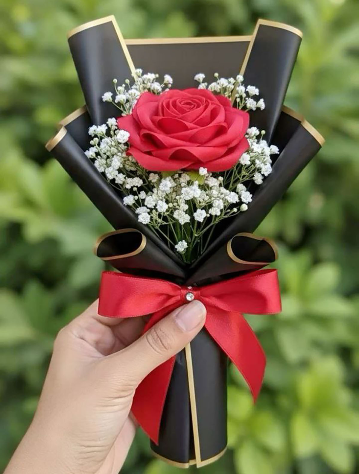 آموزش پیچیدن دسته گل با کاغذ کادو
