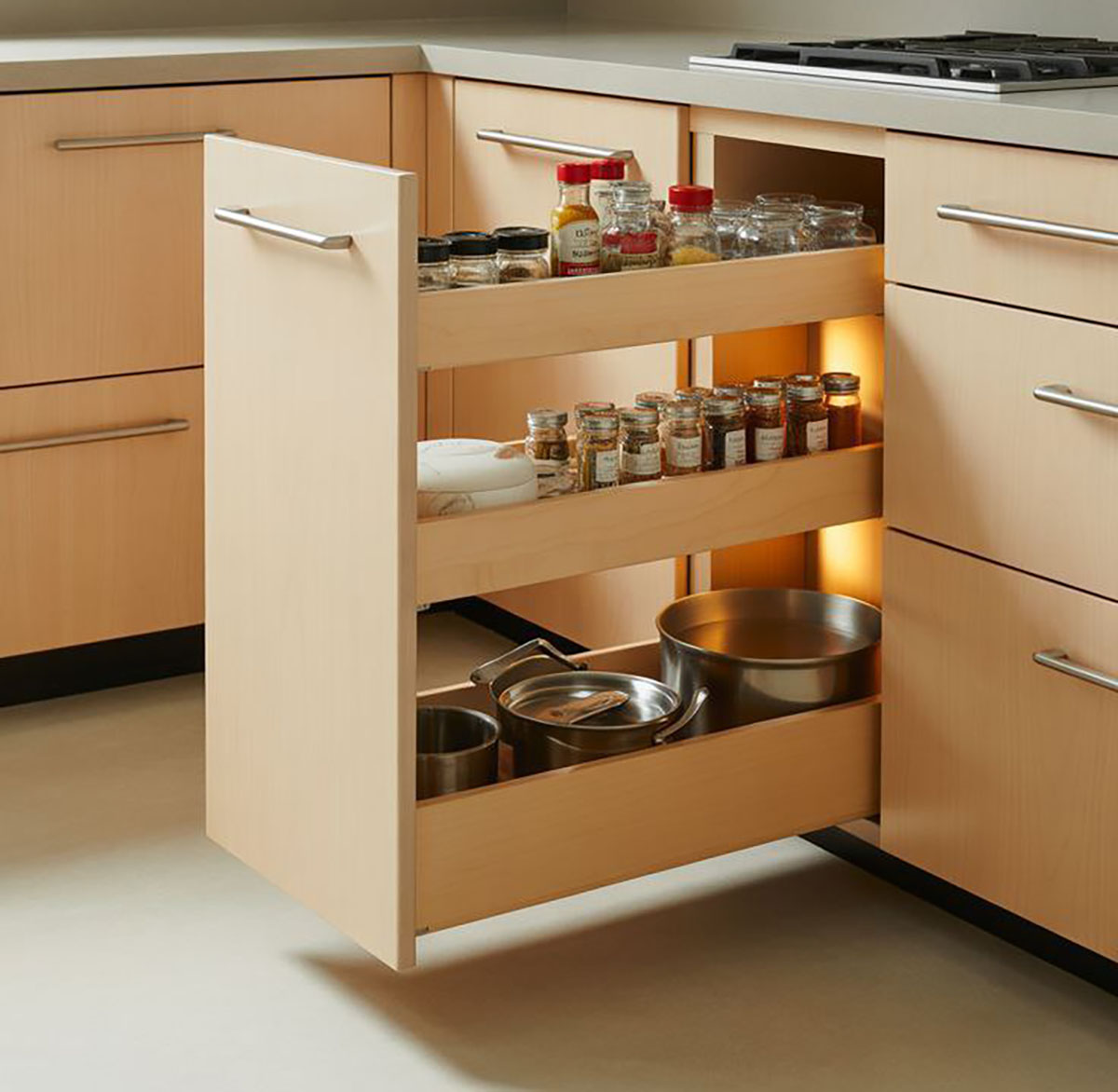 چیدمان کابینت آشپزخانه نی نی سایت
