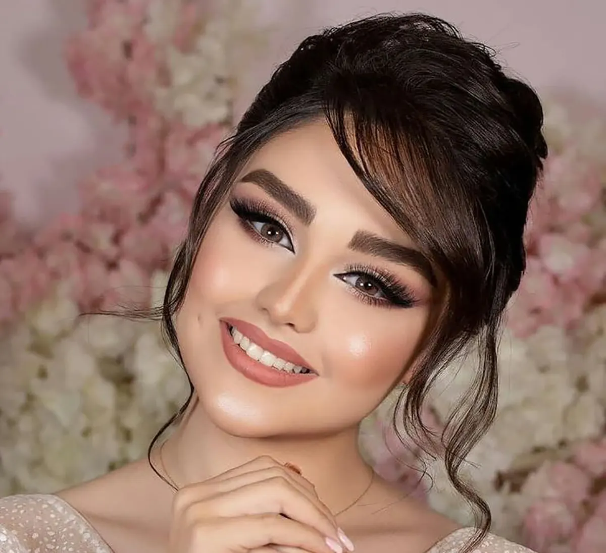 میکاپ دخترانه برای عروسی
