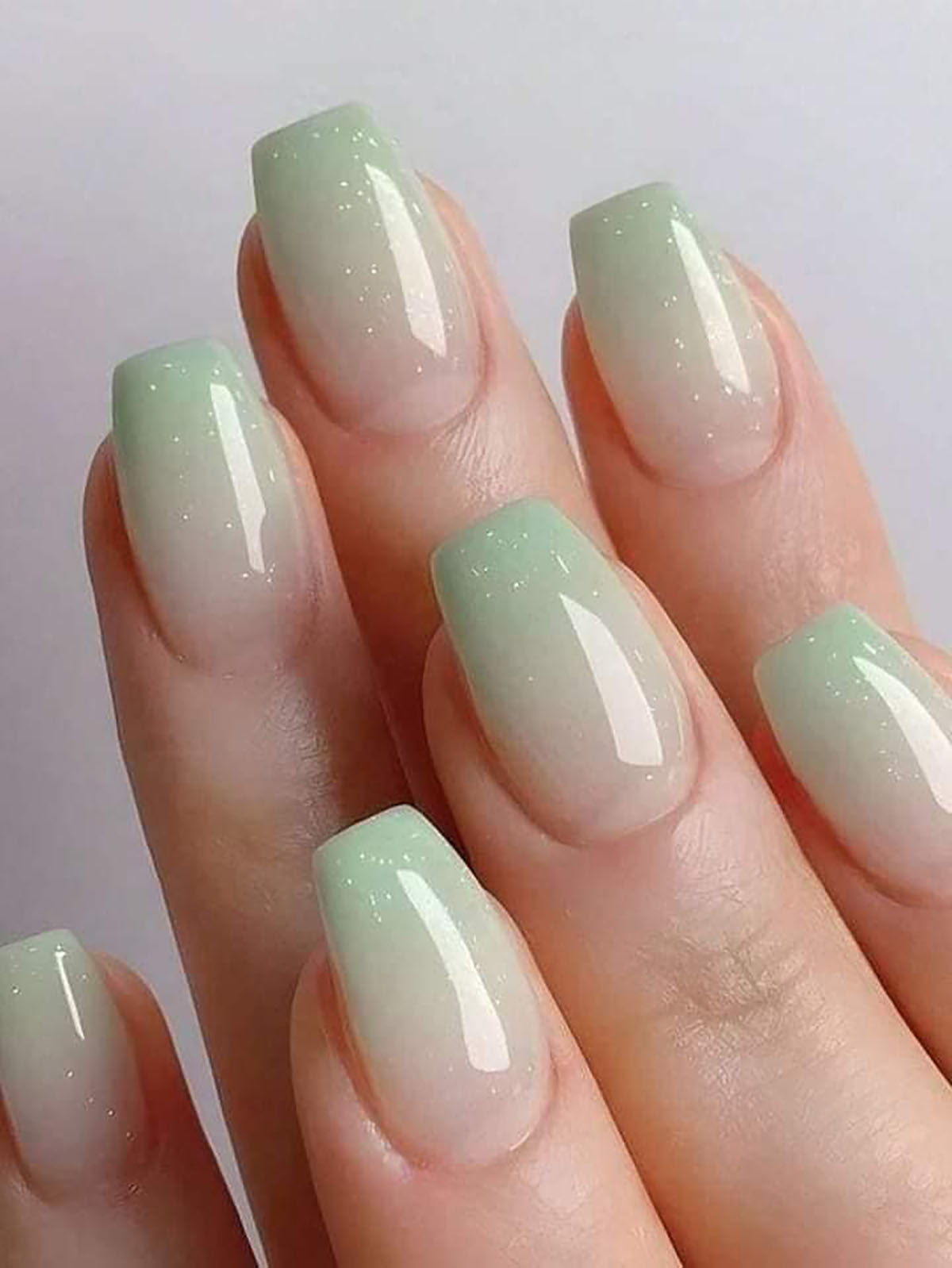 طرح ناخن شیک و باکلاس ۱۴۰۴
