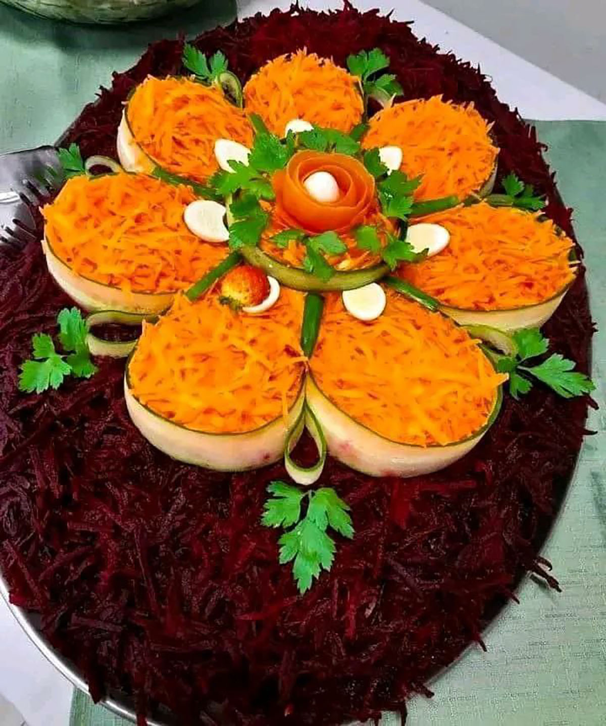 تزیین سالاد ساده و شیک
