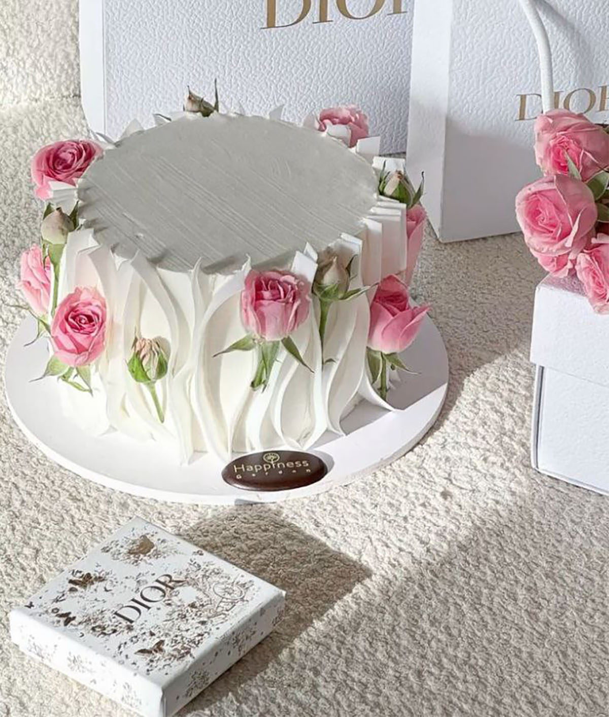 کیک بابونه سفید