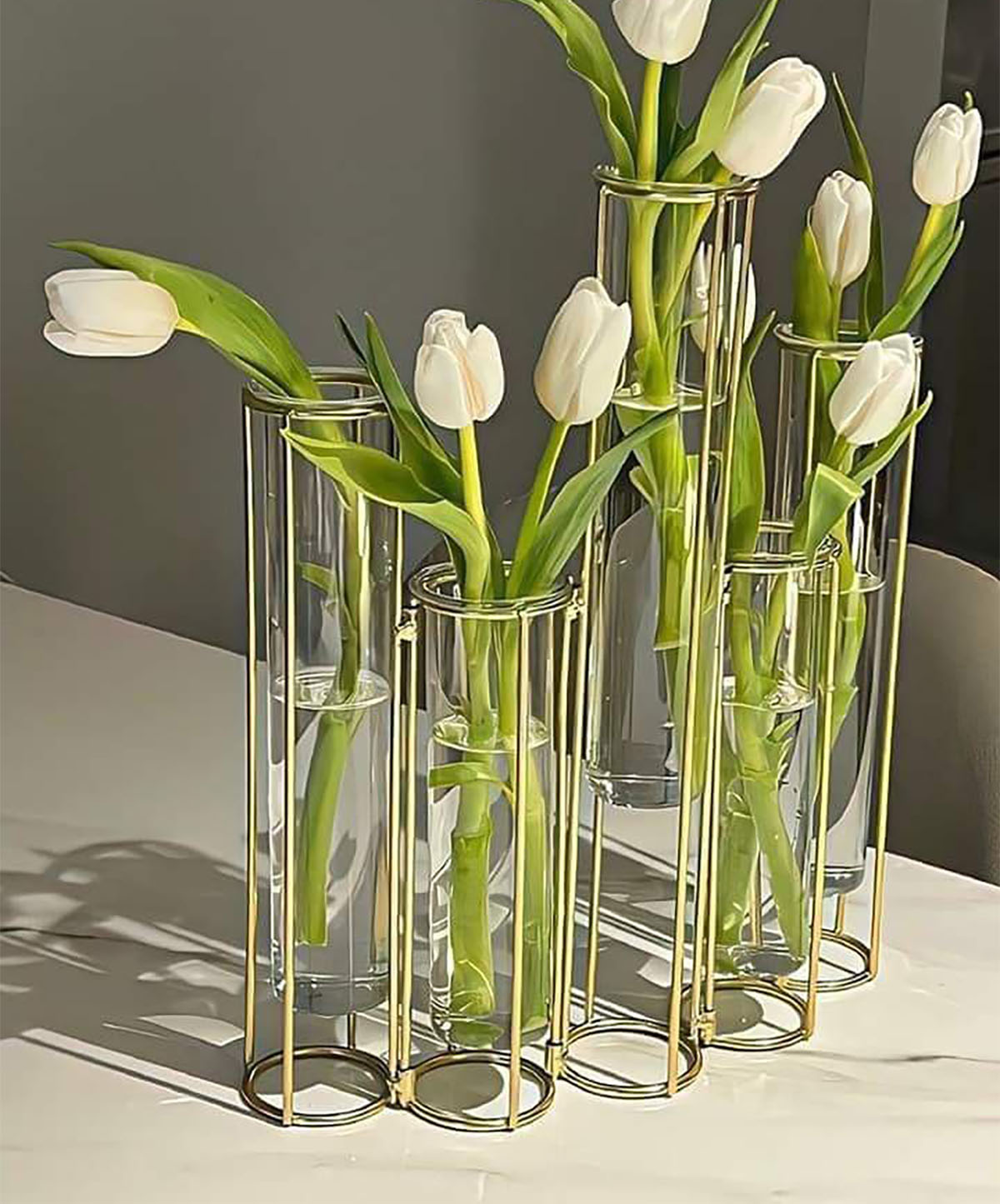 تنگ شیشه ای بزرگ