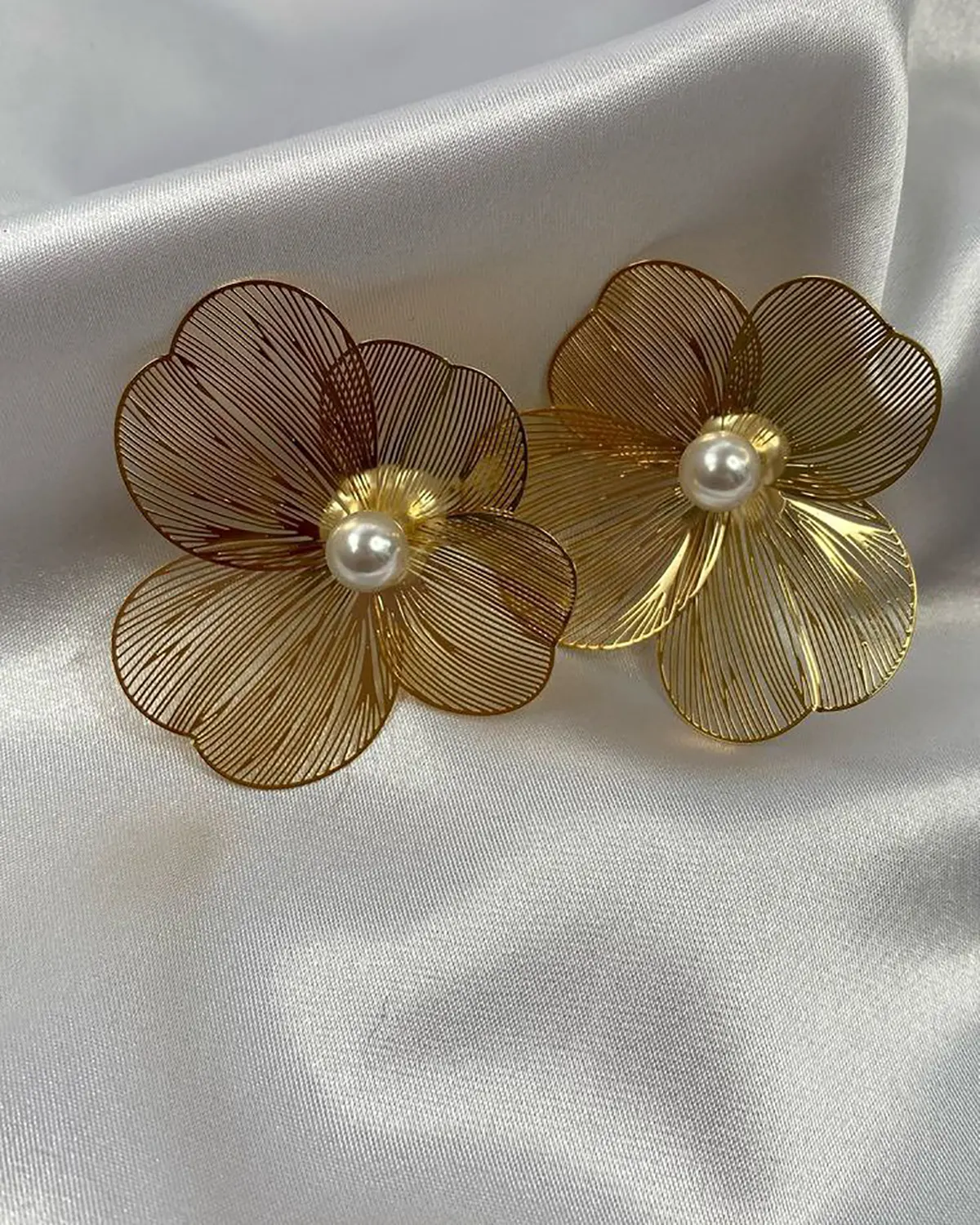 گوشواره حلقه ای ریز طلا