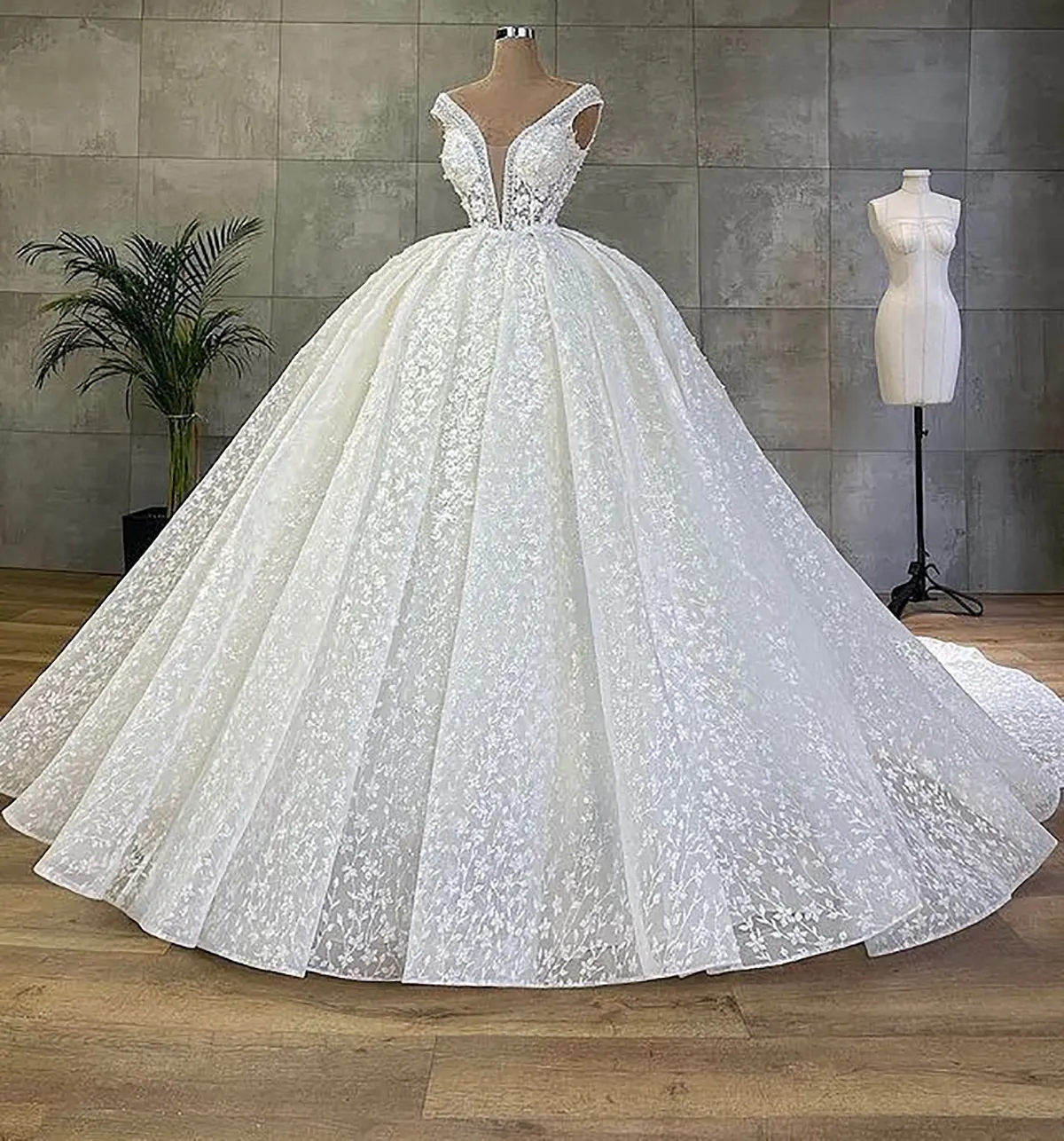 لباس عروس پرنسسی رنگی